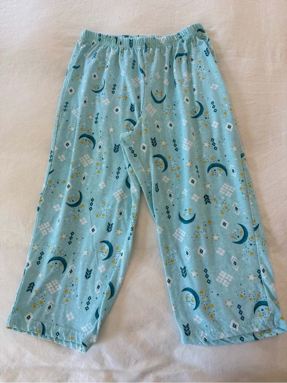 ✨ Pajama Set Blue Moon Stars Short Sleeve Cropped Capri Lounge PJs Size M